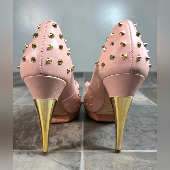 POUR LA VICTOIRE PINK SPIKED PLATFORM PEEPTOE HEELS. - Picture 8 of 12